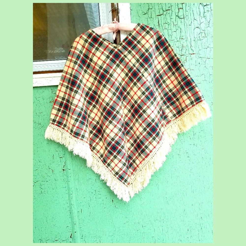 Vintage 70s Plaid Print Fringe Wool Poncho